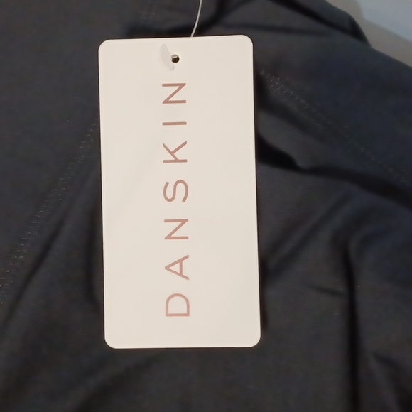 Danskin Women's Black Sleek-Fit Yoga Pants Sz. 2X - Picture 5 of 12